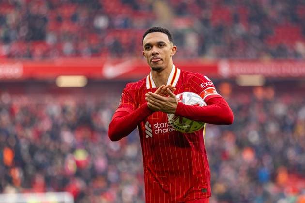 Football - FA Cup - 3rd Round - Liverpool FC v Accrington Stanley LIVERPOOL, ENGLAND - Saturday, January 11, 2025: Liverpool s Trent Alexander-Arnold during the FA Cup 3rd Round match between Liverpool FC and Accrington Stanley FC at Anfield. (Photo by David Rawcliffe Propaganda) LIVERPOOL Anfield MERSEYSIDE ENGLAND  Copyright: xPropagandaxPhotoxAgencyx P2025-01-11-Liverpool_Accrington-46