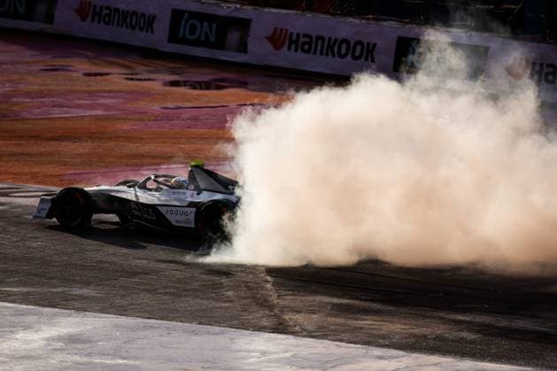 2025 FORMULA E MEXICO CITY ePRIX 37 CASSIDY Nick (nzl), Jaguar TCS Racing, Jaguar I-Type 7, action during the Mexico City ePrix, 2nd round of the 2024-25 ABB FIA Formula E World Championship, WM, Weltmeisterschaft on the Autodromo Hermanos Rodriguez from January 10 to 11, 2025 in Mexico City, Mexico - Mexico CityMexico  Copyright: xEricxAlonsox