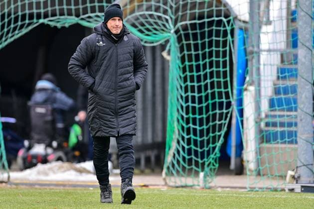 Coach Heiko Herrlich Unterhaching comes out of the dressing room, cropped image, single image, action, action, 11 01 2025, Unterhaching Germany, football, test match, SpVgg Unterhaching SSV Jahn Regensburg, DFB DFL REGULATIONS PROHIBIT ANY USE OF PHOTOGRAPHS AS IMAGE SEQUENCES AND OR QUASI VIDEO xslx