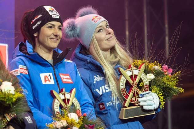 ALPINE SKIING - FIS WC Sankt Anton SANKT ANTON,AUSTRIA,11.JAN.25 - ALPINE SKIING - FIS World Cup, downhill, ladies. Image shows Stephanie Venier (AUT) and Lindsey Vonn (USA).  GEPAxpictures xHaraldxSteiner