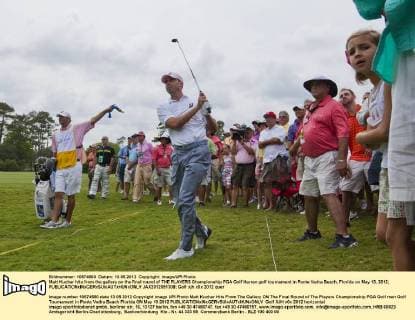 Golf, Matt Kuchar wins The Players Championship