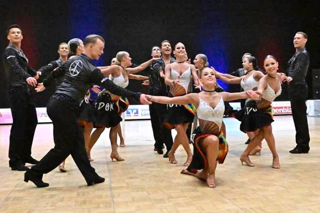 GER Dancing, 1 Bundesliga der Lateinformationen 11 01 2025, GER Dancing, 1 Bundesliga der Lateinformationen,, preliminary round, in the picture Gruen Gold Club Bremen A with the theme Freedom and Peace nordphotoxGmbH xWitke nph00002