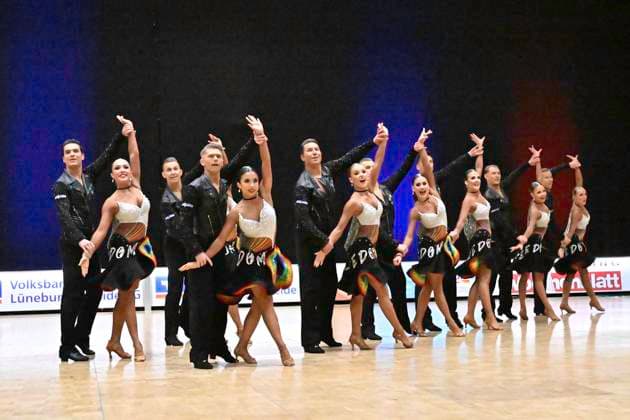 GER Dancing, 1 Bundesliga der Lateinformationen 11 01 2025, GER Dancing, 1 Bundesliga der Lateinformationen,, preliminary round, in the picture Gruen Gold Club Bremen A with the theme Freedom and Peace nordphotoxGmbH xWitke nph00002