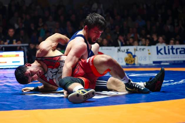 Semifinal Wrestling Bundesliga ASV Schorndorf vs SV Wacker Burghausen 80kg Greek Roman Ahmet Yilmaz ASV Schorndorf in red vs Idris Ibaev SV Wacker Burghausen in blue during the semifinal match of the German Team Championship between ASV Schorndorf and SV Wacker Burghausen in the Birtat Wrestling Bundesliga on 01 01 2025 in Schorndorf, Germany