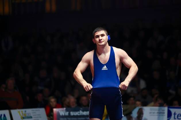 Semifinal Wrestling Bundesliga ASV Schorndorf vs SV Wacker Burghausen 80kg freestyle Chermen Valiev SV Wacker Burghausen in blue during the semifinal match of the German Team Championship between ASV Schorndorf and SV Wacker Burghausen in the Birtat Wrestling Bundesliga on 01 01 2025 in Schorndorf, Germany