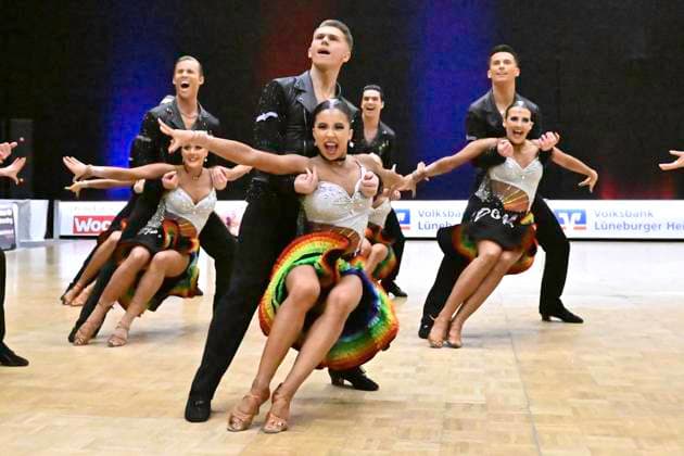 GER Dancing, 1 Bundesliga der Lateinformationen 11 01 2025, GER Dancing, 1 Bundesliga der Lateinformationen,, preliminary round, in the picture Gruen Gold Club Bremen A with the theme Freedom and Peace nordphotoxGmbH xWitke nph00002
