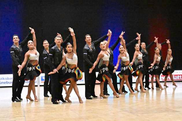 GER Dancing, 1 Bundesliga der Lateinformationen 11 01 2025, GER Dancing, 1 Bundesliga der Lateinformationen,, preliminary round, in the picture Gruen Gold Club Bremen A with the theme Freedom and Peace nordphotoxGmbH xWitke nph00002