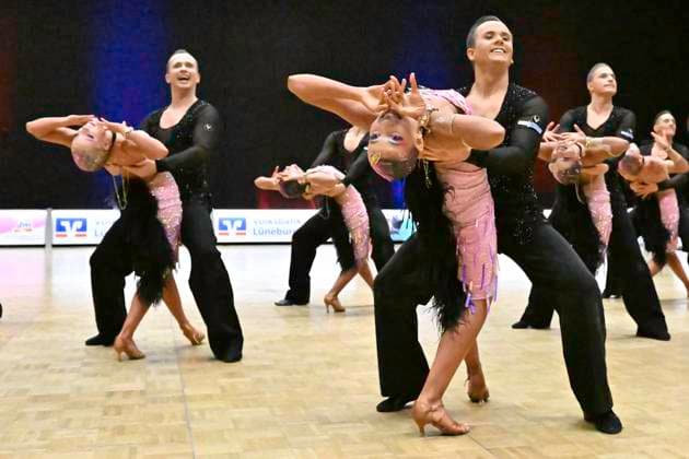 GER Dancing, 1 Bundesliga of Latin formations 11 01 2025, GER Dancing, 1 Bundesliga of Latin formations,, preliminary round, in the picture Gruen Gold Club Bremen B with the theme Music is the key nordphotoxGmbH xWitke nph00002