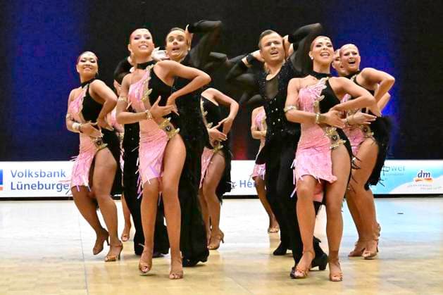 GER Dancing, 1 Bundesliga of Latin formations 11 01 2025, GER Dancing, 1 Bundesliga of Latin formations,, preliminary round, in the picture Gruen Gold Club Bremen B with the theme Music is the key nordphotoxGmbH xWitke nph00002