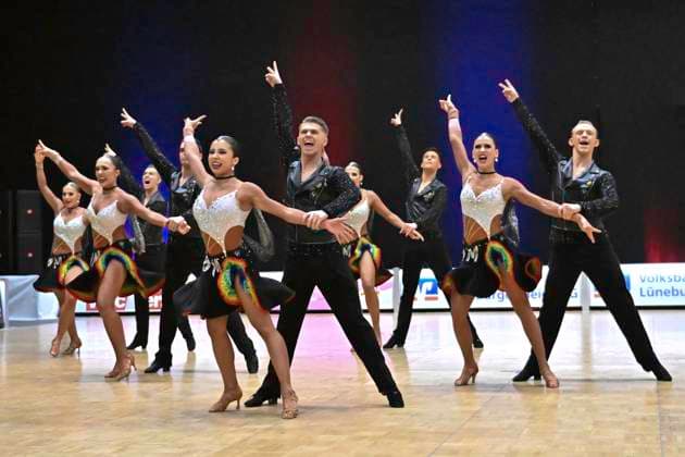 GER Dancing, 1 National League of Latin Formations 11 01 2025, GER Dancing, 1 National League of Latin Formations,, Final, in the picture Gruen Gold Club Bremen A with the theme Freedom and Peace nordphotoxGmbH xWitke nph00002