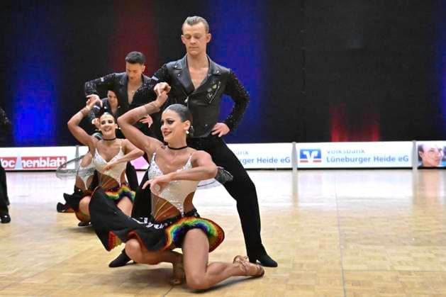 GER Dancing, 1 National League of Latin Formations 11 01 2025, GER Dancing, 1 National League of Latin Formations,, Final, in the picture Gruen Gold Club Bremen A with the theme Freedom and Peace nordphotoxGmbH xWitke nph00002
