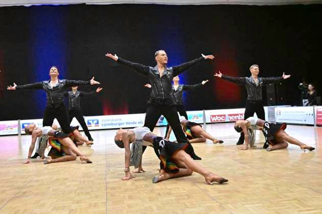 GER Dancing, 1 National League of Latin Formations 11 01 2025, GER Dancing, 1 National League of Latin Formations,, Final, in the picture Gruen Gold Club Bremen A with the theme Freedom and Peace nordphotoxGmbH xWitke nph00002