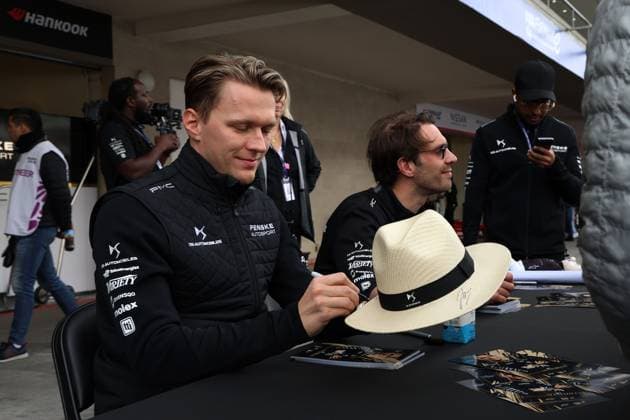 Maximilina Günter GER and teammate Jean Eric Vergne FRA DS Penske during the autograph stand in the pit lane, FIA Formula E World Championship Season 11, Mexico City E Prix, 11 01 2025, Mexico,