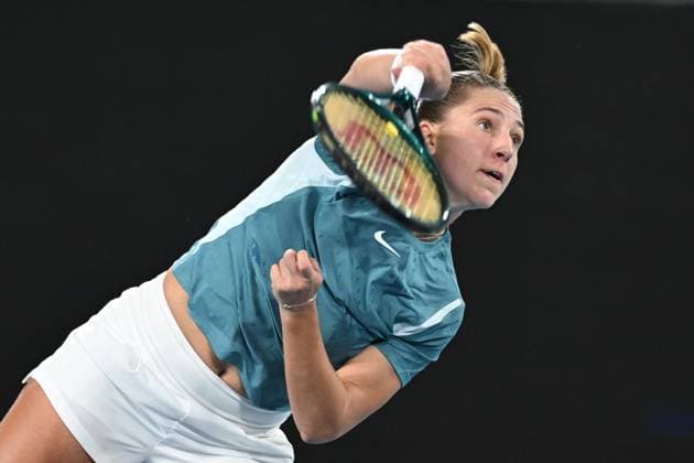 TENNIS AUSTRALIAN OPEN, Diane Parry of France serves during her round 1 match against Donna Vekic of Croatia during the 2025 Australian Open at Melbourne Park in Melbourne, Sunday, January 12, 2025. ( NO ARCHIVING, EDITORIAL USE ONLY, NO USE IN BOOKS WITHOUT CONSENT MELBOURNE VICTORIA AUSTRALIA  Copyright: xJAMESxROSSx 20250112171957213432