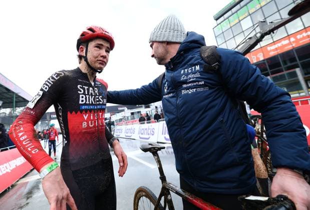 Belgian Emiel Osaer reacts after finishing as second in the men U17, U 17 (second year) race of the Belgian Cyclocross Championships (11-12 01) on Sunday 12 January 2025 in Heusden-Zolder. DAVIDxPINTENS  x110234456x