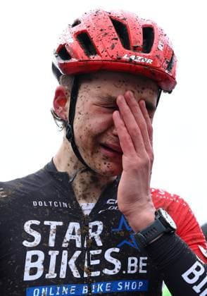 Belgian Emiel Osaer reacts after finishing as second in the men U17, U 17 (second year) race of the Belgian Cyclocross Championships (11-12 01) on Sunday 12 January 2025 in Heusden-Zolder. DAVIDxPINTENS  x110234652x