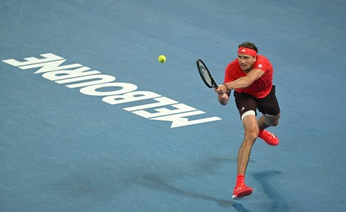 TENNIS AUSTRALIAN OPEN, Alexander Zverev of Germany returns during his round 1 match against Lucas Pouille of France during the 2025 Australian Open at Melbourne Park in Melbourne, Sunday, January 12, 2025. ( NO ARCHIVING, EDITORIAL USE ONLY, NO USE IN BOOKS WITHOUT CONSENT MELBOURNE VICTORIA AUSTRALIA  Copyright: xLUKASxCOCHx 20250112124087750670