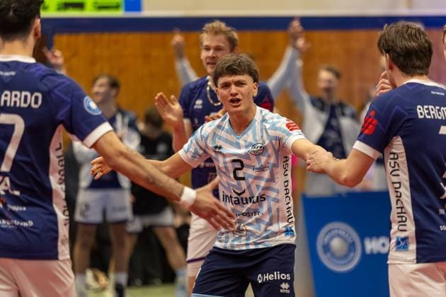 Celebration after Mika Takano wins point ASV Dachau, 02 , GER, ASV Dachau vs VC Bitterfeld Wolfen, Volleyball, 1 Bundesliga, Matchday 14, Season 2024 2025, 12 01 2025, GER, ASV Dachau vs VC Bitterfeld Wolfen, Volleyball, 1 Bundesliga, Matchday 14, Season 2024 2025, 12 01 2025 Dachau Copyright: xEibner-Pressefoto JennixMaulx EP_JML