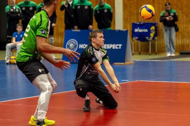 Michael Hassmann VC Bitterfeld Wolfen, 01 takes ball, GER, ASV Dachau vs VC Bitterfeld Wolfen, Volleyball, 1 Bundesliga, Matchday 14, Season 2024 2025, 12 01 2025, GER, ASV Dachau vs VC Bitterfeld Wolfen, Volleyball, 1 Bundesliga, Matchday 14, Season 2024 2025, 12 01 2025 Dachau Copyright: xEibner-Pressefoto JennixMaulx EP_JML