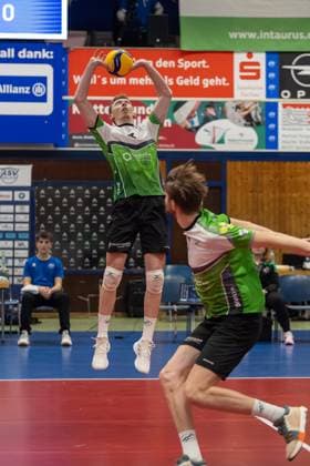Benedikt Gerken VC Bitterfeld Wolfen, 03 with ball in the air, GER, ASV Dachau vs VC Bitterfeld Wolfen, Volleyball, 1 Bundesliga, Matchday 14, Season 2024 2025, 12 01 2025, GER, ASV Dachau vs VC Bitterfeld Wolfen, Volleyball, 1 Bundesliga, Matchday 14, Season 2024 2025, 12 01 2025 Dachau Copyright: xEibner-Pressefoto JennixMaulx EP_JML