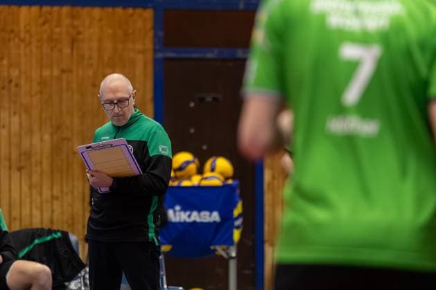 Chang Cheng Liu VC Bitterfeld Wolfen, Head Coach , GER, ASV Dachau vs VC Bitterfeld Wolfen, Volleyball, 1 Bundesliga, Matchday 14, Season 2024 2025, 12 01 2025, GER, ASV Dachau vs VC Bitterfeld Wolfen, Volleyball, 1 Bundesliga, Matchday 14, Season 2024 2025, 12 01 2025 Dachau Copyright: xEibner-Pressefoto JennixMaulx EP_JML