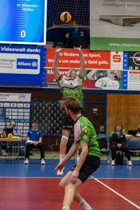 Benedikt Gerken VC Bitterfeld Wolfen, 03 with ball in the air, GER, ASV Dachau vs VC Bitterfeld Wolfen, Volleyball, 1 Bundesliga, Matchday 14, Season 2024 2025, 12 01 2025, GER, ASV Dachau vs VC Bitterfeld Wolfen, Volleyball, 1 Bundesliga, Matchday 14, Season 2024 2025, 12 01 2025 Dachau Copyright: xEibner-Pressefoto JennixMaulx EP_JML