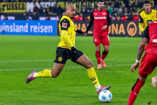 10 01 2025, Football, Borussia Dortmund Bayer 04 Leverkusen, 1 Soccer Bundesliga, 16 Matchday, Signal Iduna Park, Season 2024 2025 Donyell Malen BVB 21 DFB regulations prohibit any use of photographs as image sequences and or quasi video Nordrhein Westfalen Germany