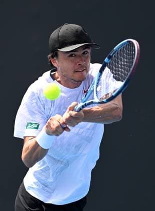TENNIS AUSTRALIAN OPEN, Martin Landaluce of Spain returns during his round 1 match against James McCabe of Australia during the 2025 Australian Open at Melbourne Park in Melbourne, Monday, January 13, 2025. ( NO ARCHIVING, EDITORIAL USE ONLY, NO USE IN BOOKS WITHOUT CONSENT MELBOURNE VICTORIA AUSTRALIA  Copyright: xLUKASxCOCHx 20250113138667818690