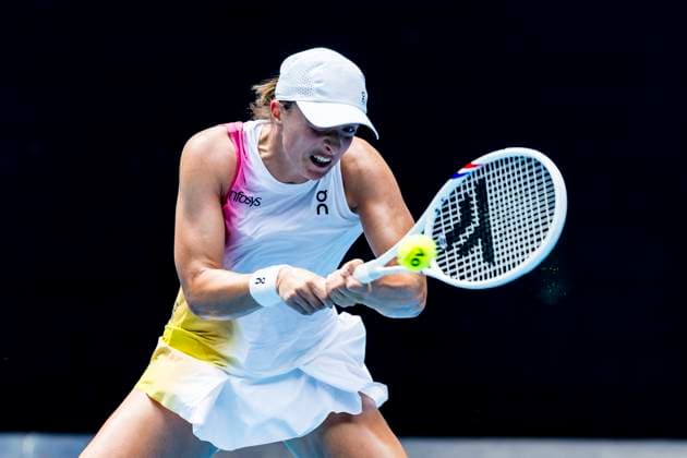 MELBOURNE, VIC - JANUARY 13: Iga Swiatek of Poland in action during Round 1 of the 2025 Australian Open on January 13 2025, at Melbourne Park in Melbourne, Australia. (Photo by Jason Heidrich Icon Sportswire) TENNIS: JAN 13 Australian Open EDITORIAL USE ONLY Icon250113139
