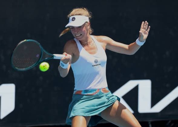 Magdalena Frech, Australian Open 2024, Melbourne Park, Melbourne, Victoria, Australia. Copyright: xJuergenxHasenkopfx
