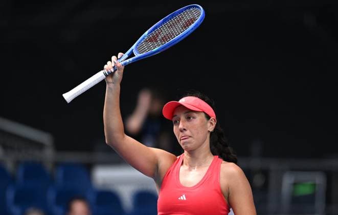 TENNIS AUSTRALIAN OPEN, Jessica Pegula of USA celebrates winning her round 1 match against Maya Joint of Australiaduring the 2025 Australian Open at Melbourne Park in Melbourne, Monday, January 13, 2025. ( NO ARCHIVING, EDITORIAL USE ONLY, NO USE IN BOOKS WITHOUT CONSENT MELBOURNE VICTORIA AUSTRALIA  Copyright: xJAMESxROSSx 20250113199499285877