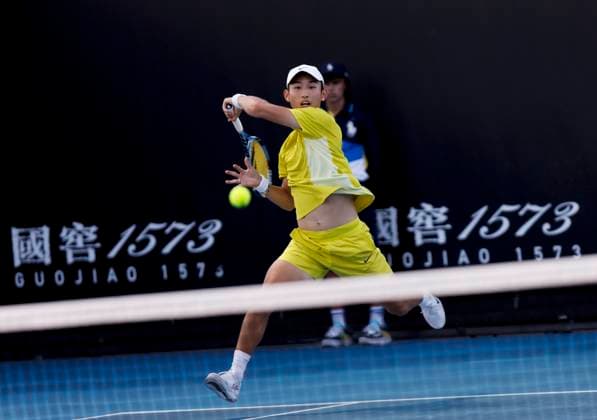 (250113) -- MELBOURNE, Jan. 13, 2025 -- Shang Juncheng of China hits a return during the men s singles 1st round match between Shang Juncheng of China and Davidovich Fokina of Spain at Australian Open tennis tournament in Melbourne, Australia, Jan. 13, 2025. ) (SP)AUSTRALIA-MELBOURNE-TENNIS-AUSTRALIAN OPEN-DAY 2 MaxPing 