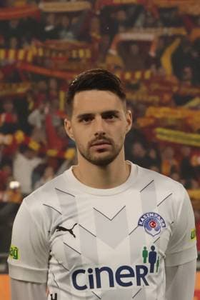 Josip Brekalo of Kasimpasa during the Turkish Super League match between Goztepe and Kasimpasa at Gursel Aksel Stadium on January 13, 2025 in Izmir, Turkey. Izmir Turkey Copyright: xSeskimphotox Goztepe-Kasimpasa-130125 (8)