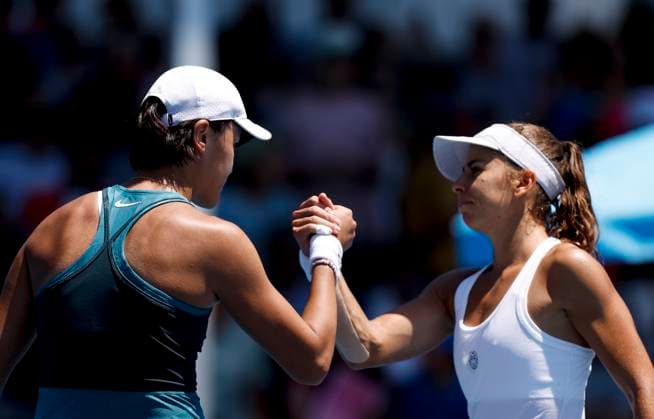 (250114) -- MELBOURNE, Jan. 14, 2025 -- Wang Xiyu (L) shakes hand with Julia Grabher after the women s singles first round match between Wang Xiyu of China and Julia Grabher of Austria at Australian Open tennis tournament in Melbourne, Australia, Jan. 14, 2025. ) (SP)AUSTRALIA-MELBOURNE-TENNIS-AUSTRALIAN OPEN-DAY 3 MaxPing 