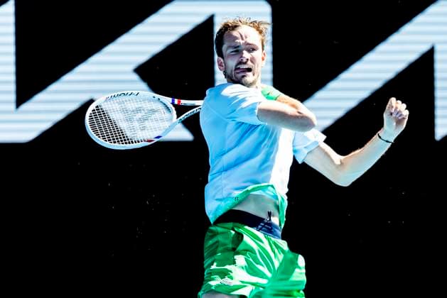 MELBOURNE, VIC - JANUARY 14: Daniil Medvedev of Russia in action during Round 1 of the 2025 Australian Open on January 14 2025, at Melbourne Park in Melbourne, Australia. (Photo by Jason Heidrich Icon Sportswire) TENNIS: JAN 14 Australian Open EDITORIAL USE ONLY Icon250114148