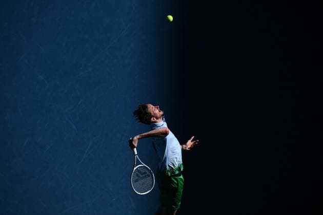 TENNIS AUSTRALIAN OPEN, Daniil Medvedev of Russia prepares to serve during his round 1 match against Kasidit Samrej of Thailand during the 2025 Australian Open at Melbourne Park in Melbourne, Tuesday, January 14, 2025. ( NO ARCHIVING, EDITORIAL USE ONLY, NO USE IN BOOKS WITHOUT CONSENT MELBOURNE VICTORIA AUSTRALIA  Copyright: xJOELxCARRETTx 20250114141264174370