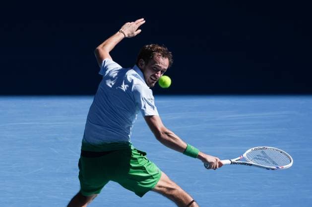 January 14, 2025: 5th seed DANIIL MEDVEDEV of the Russian Federation in action against KASIDIT SAMREJ of Thailand on Rod Laver Arena in a Men s Singles 1st round match on day 3 of the 2025 Australian Open in Melbourne, Australia. Cal Media Melbourne Australia - ZUMAc04_ 20250114_faf_c04_032 Copyright: xSydneyxLowx