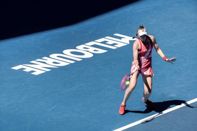 (250114) -- MELBOURNE, Jan. 14, 2025 -- Elena Rybakina hits a return during the women s singles first round match between Elena Rybakina of Kazakhstan and Emerson Jones of Australia at Australian Open tennis tournament in Melbourne, Australia, Jan. 14, 2025. (Photo by Xinhua) (SP)AUSTRALIA-MELBOURNE-TENNIS-AUSTRALIAN OPEN-DAY 3 HuxJingchen 