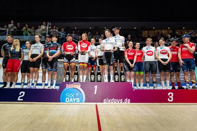 Award Ceremony General Classement Sixdays Bremen 2025 Team 2 VELO TRACK SEREMAK Nikola POL BABEK Tomas CZE Team 3 JÄHRIG Fabienne GER Black SIGMUND Marla GER Red Team 9 SWB REINHARDT Theo GER Black KLUGE Roger GER Red Second Place Team 1 FLUGHAFEN BREMEN PRÖPSTER Alessa Catriona GER FÖRSTEMANN Robert GER Team 1 KÄMPFERT Isabell GER Black BRAUßE Franziska GER Red Team 1 HERMES SYSTEME HAVIK Yoeri NED Black POLITT Nils GER Red Winner First Place Team 6 TVEIT Nora NOR Black NELSON Lucy GBR Red Team 3 FLUGHAFEN BREMEN TROMMLER Athina GER VOGT Jakob GER Team 6 STARK GEBÄUDEREINIGUNG CONSONNI Simone ITA Black VIVIANI Elia ITA Red Third Place Award Ceremony Medal Ceremony Podium General Classement Landscape horizontal Landscape Event Event Sixdays Bremen 2025 Category Category Category Cycling Track Cycling Sixdays Elite Men ane Women Location Location Europe Germany Bremen ÖVB Arena Discipline Distance m Date Date 13 01 2025 Monday Day 4