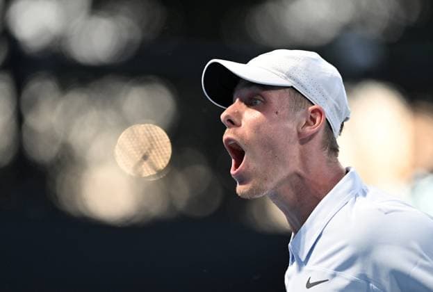 TENNIS AUSTRALIAN OPEN, Denis Shapovalov of Canada reacts during his round 1 match against Roberto Bautista Agut of Spain during the 2025 Australian Open at Melbourne Park in Melbourne, Tuesday, January 14, 2025. ( NO ARCHIVING, EDITORIAL USE ONLY, NO USE IN BOOKS WITHOUT CONSENT MELBOURNE VICTORIA AUSTRALIA  Copyright: xLUKASxCOCHx 20250114188345494480