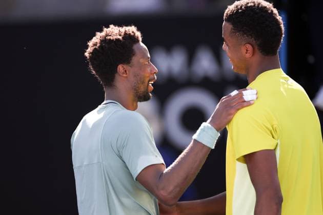 Gael Monfils celebrates victory in his first round match against Giovanni Mpetshi Perricard Australian Open, Day Three, Tennis, Melbourne Park, Melbourne, Australia - 14 Jan 2025  Copyright: xEllaxLing Shutterstockx 15098469eb