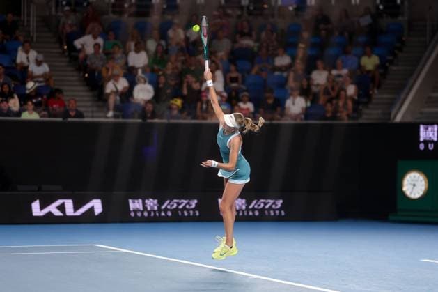 Katie Boulter of Great Britain Australian Open, Day Three, Tennis, Melbourne Park, Melbourne, Australia - 14 Jan 2025  Copyright: xRachelxBach Shutterstockx 15098467cz