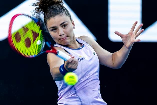 MELBOURNE, VIC - JANUARY 14: Jasmine Paolini of Italy in action during Round 1 of the 2025 Australian Open on January 14 2025, at Melbourne Park in Melbourne, Australia. (Photo by Jason Heidrich Icon Sportswire) TENNIS: JAN 14 Australian Open EDITORIAL USE ONLY Icon250114166