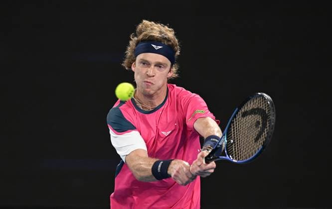 TENNIS AUSTRALIAN OPEN, Andrey Rublev of Russia returns during his round 1 match against Joao Fonseca of Brazil during the 2025 Australian Open at Melbourne Park in Melbourne, Tuesday, January 14, 2025. ( NO ARCHIVING, EDITORIAL USE ONLY, NO USE IN BOOKS WITHOUT CONSENT MELBOURNE VICTORIA AUSTRALIA  Copyright: xLUKASxCOCHx 20250114195321666464