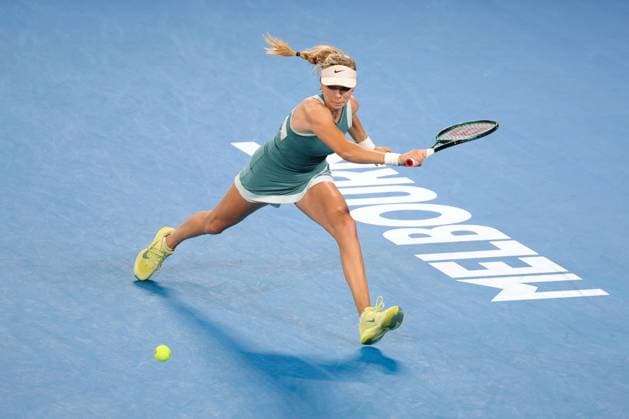 Katie Boulter of Great Britain Australian Open, Day Three, Tennis, Melbourne Park, Melbourne, Australia - 14 Jan 2025  Copyright: xRachelxBach Shutterstockx 15098467fm