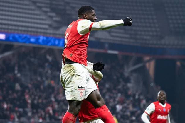 Fußball, Coupe de France, Stade Reims - AS Monaco FOOTBALL : Reims vs Monaco - Coupe de France - 14 01 2025 Cedric Kipre ( 5 - Reims ) celebrates after scoring during the French Cup match between Stade de Reims and AS Monaco at Stade Auguste Delaune on January 14, 2025 in Reims, France. ( Photo by Dante Badano PsnewZ ) - ReimsFrance  Copyright: xDantexBadanox