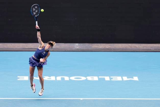 (250115) -- MELBOURNE, Jan. 15, 2025 -- Laura Siegemund serves during the women s singles 2nd round match between Zheng Qinwen of China and Laura Siegemund of Germany at Australian Open tennis tournament in Melbourne, Australia, Jan. 15, 2025. ) (SP)AUSTRALIA-MELBOURNE-TENNIS-AUSTRALIAN OPEN-DAY 4 MaxPing 