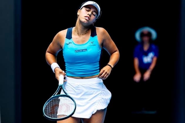 MELBOURNE, VIC - JANUARY 15: Jessica Bouzas Maneiro of Spain in action during Round 2 of the 2025 Australian Open on January 15 2025, at Melbourne Park in Melbourne, Australia. (Photo by Jason Heidrich Icon Sportswire) TENNIS: JAN 15 Australian Open EDITORIAL USE ONLY Icon250115042