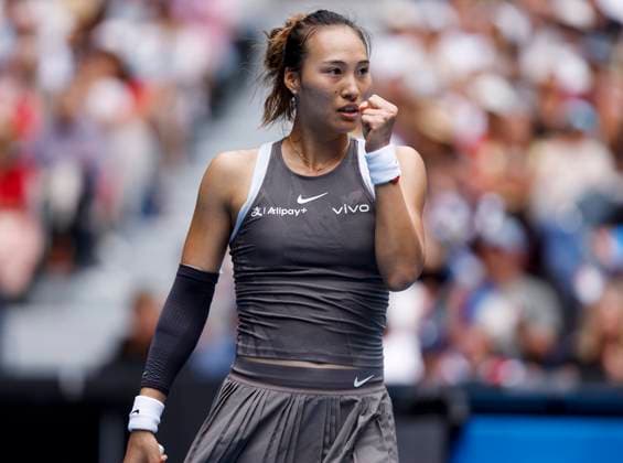 (250115) -- MELBOURNE, Jan. 15, 2025 -- Zheng Qinwen reacts during the women s singles 2nd round match between Zheng Qinwen of China and Laura Siegemund of Germany at Australian Open tennis tournament in Melbourne, Australia, Jan. 15, 2025. ) (SP)AUSTRALIA-MELBOURNE-TENNIS-AUSTRALIAN OPEN-DAY 4 MaxPing 