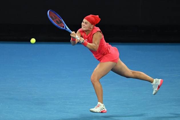 TENNIS AUSTRALIAN OPEN, Diana Shnaider of Russia in action during her round 2 match against Ajla Tomljanovic of Australia during the 2025 Australian Open at Melbourne Park in Melbourne, Wednesday, January 15, 2025. ( NO ARCHIVING, EDITORIAL USE ONLY, NO USE IN BOOKS WITHOUT CONSENT MELBOURNE VICTORIA AUSTRALIA  Copyright: xJAMESxROSSx 20250115166481986649
